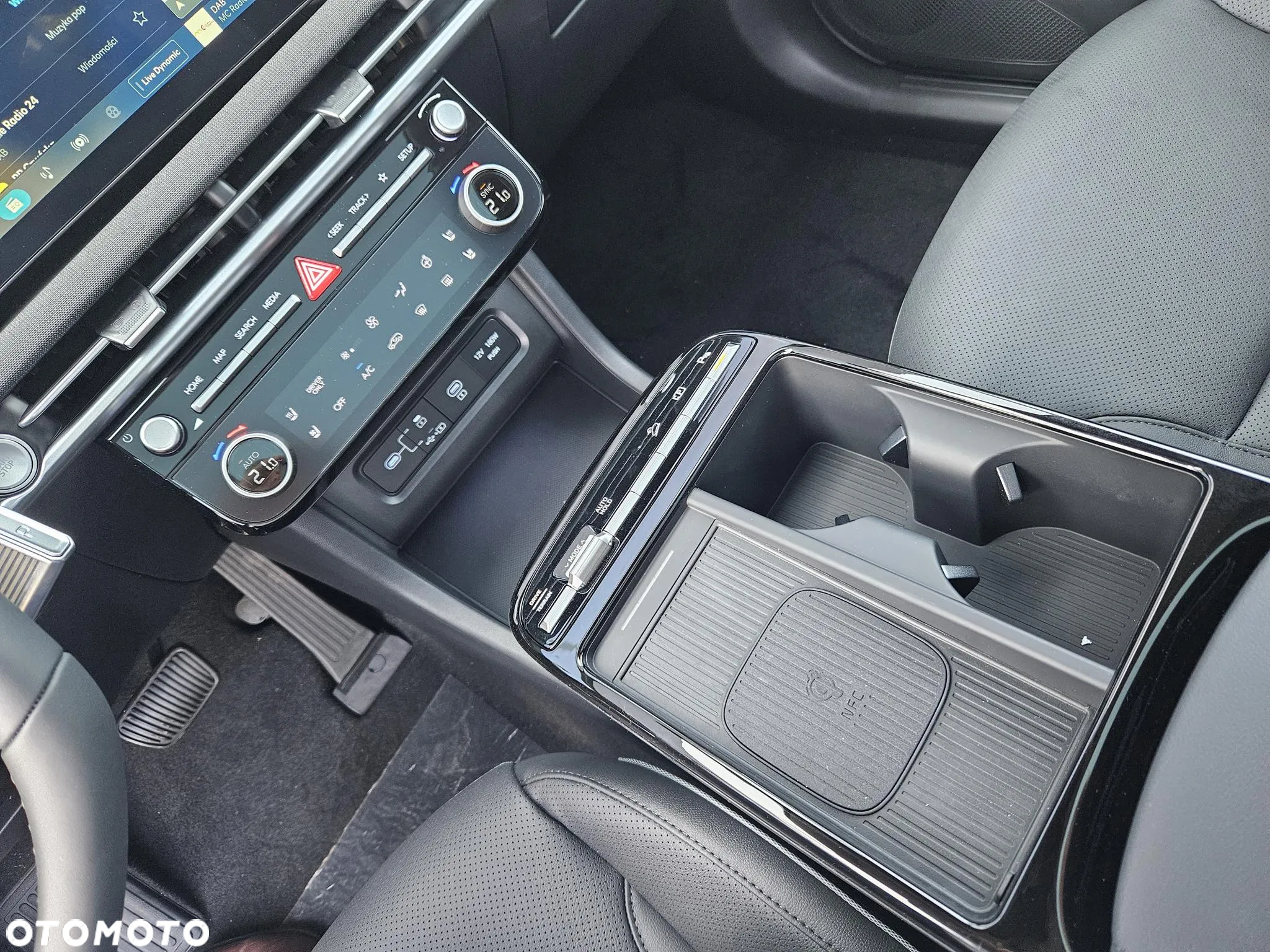 Hyundai Tucson 1.6 T-GDi HEV Platinum 2WD - 24