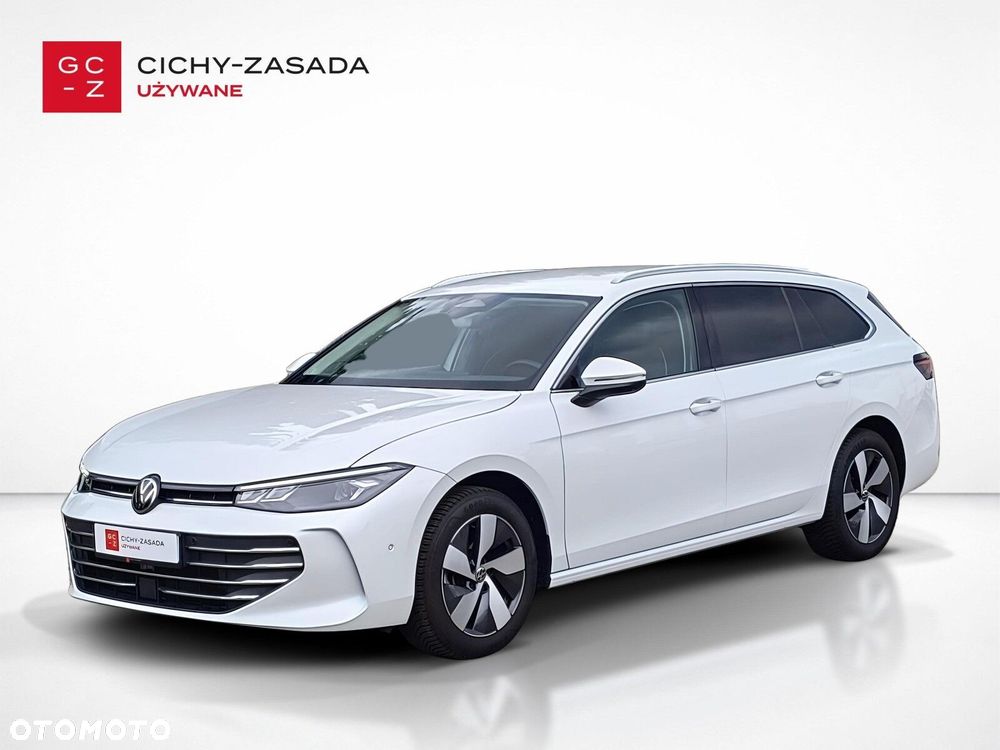 Volkswagen Passat - 1