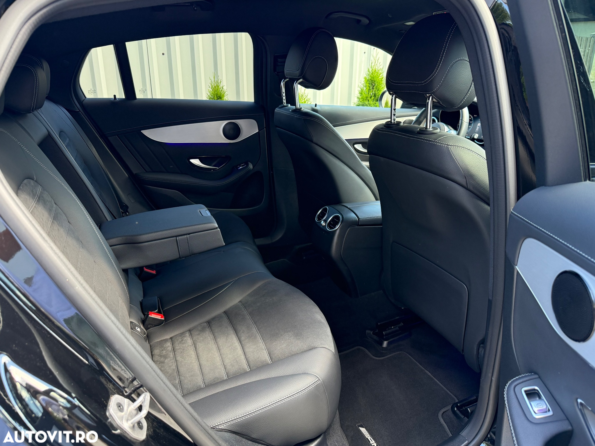 Mercedes-Benz GLC Coupe 300 e 4Matic 9G-TRONIC AMG Line - 17