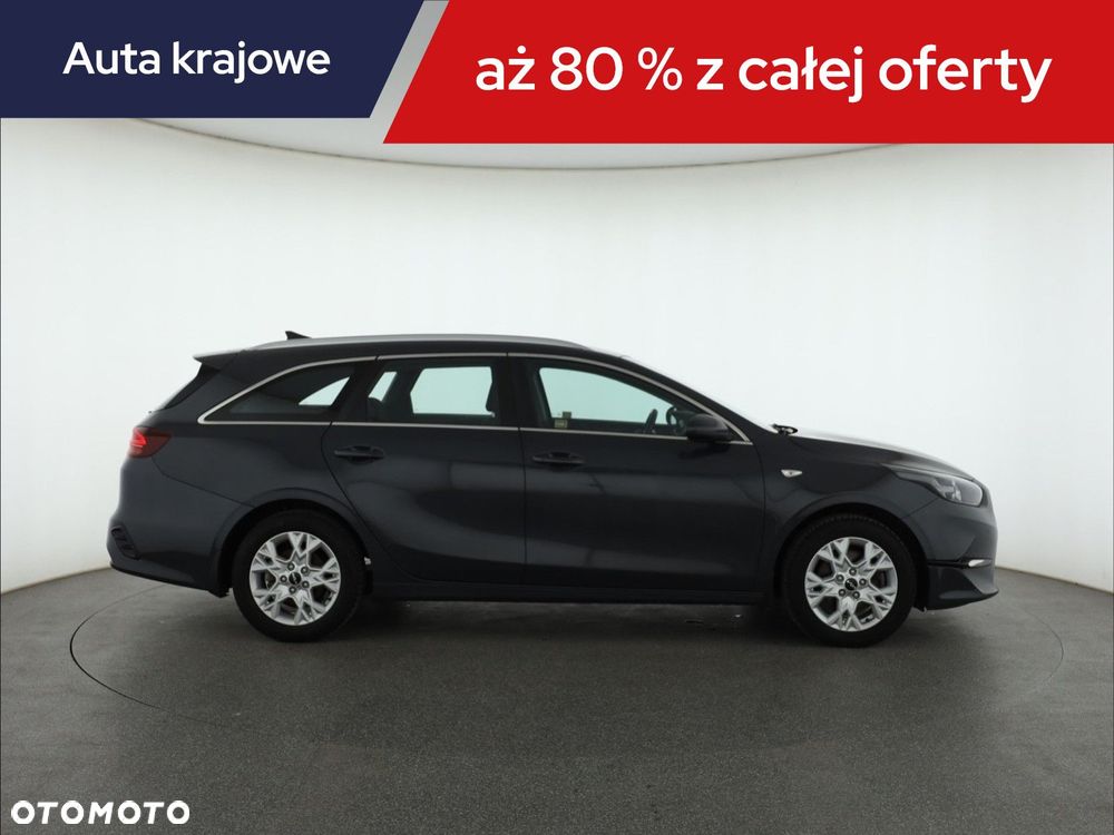 Kia Ceed - 8
