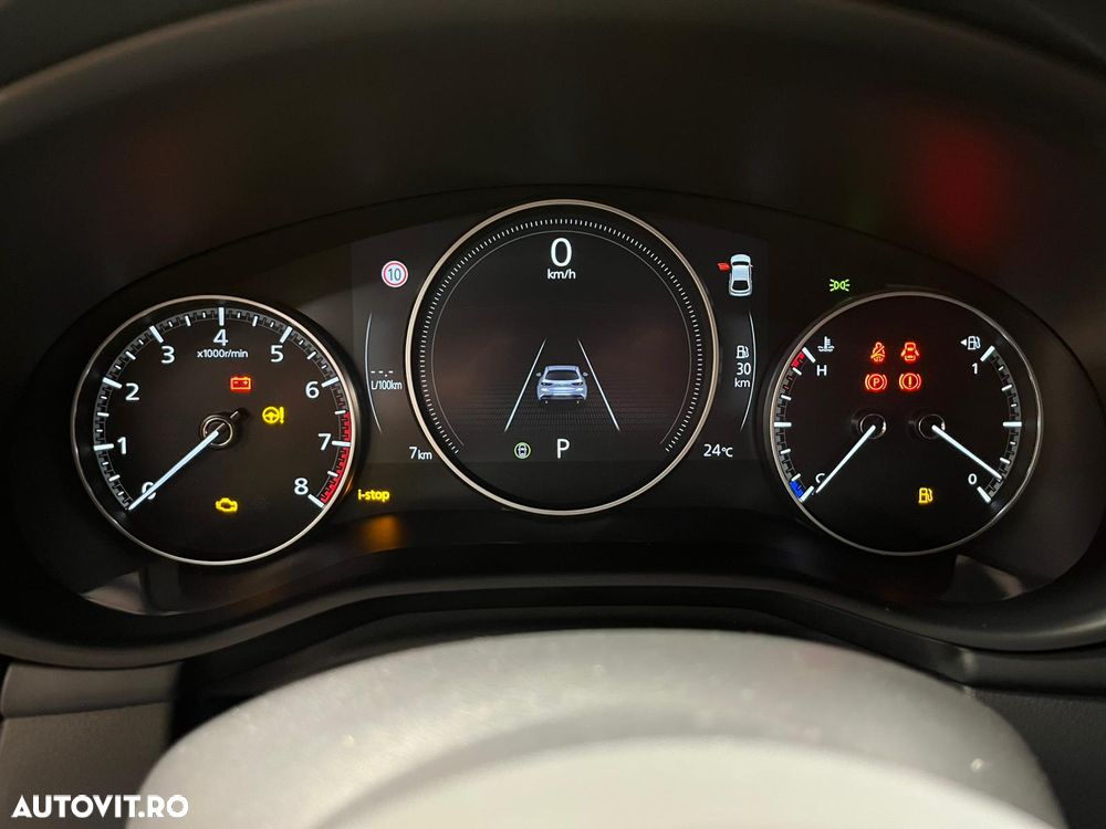Mazda 3 e-Skyactiv G140 AT MHEV Center-Line - 13