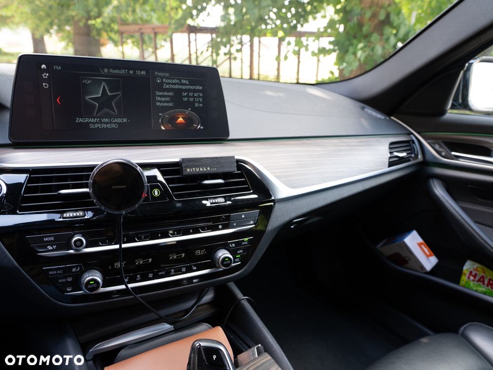 BMW Seria 5 530d xDrive Sport Line - 38