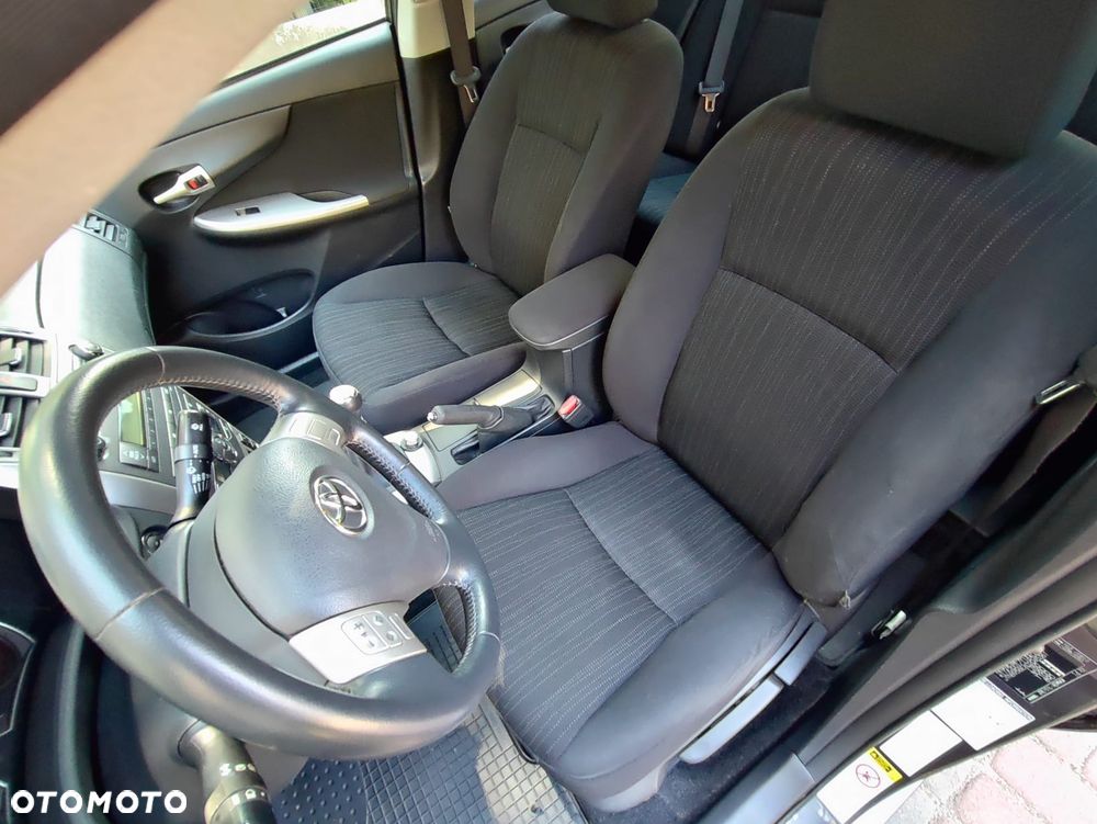 Toyota Corolla 1.6 VVT-i Prestige - 26