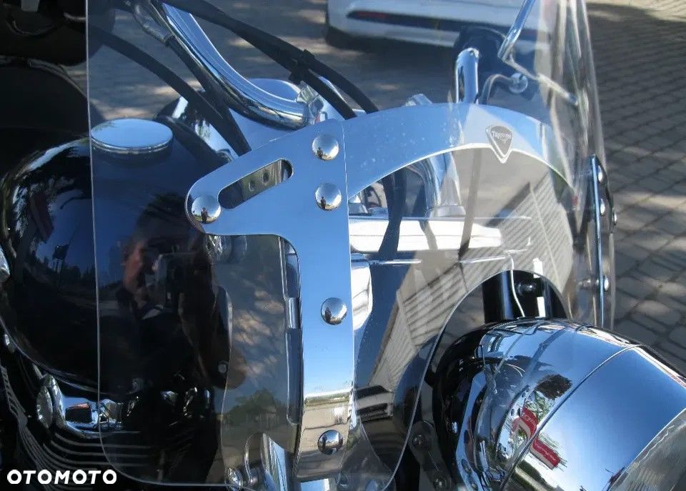 Triumph Thunderbird - 13