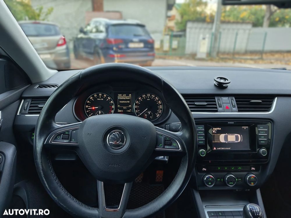 Skoda Octavia 2.0 TDI ELEGANCE - 16