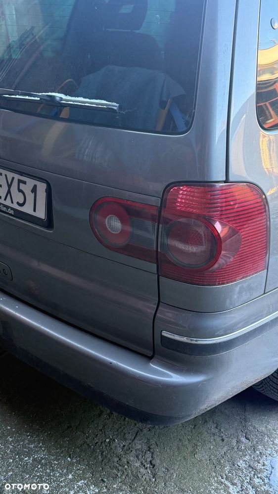 Volkswagen Sharan 2.0 TDI Highline - 5