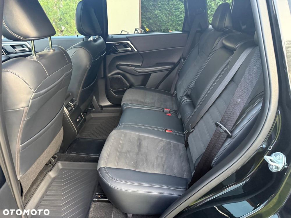 Mitsubishi Outlander - 20
