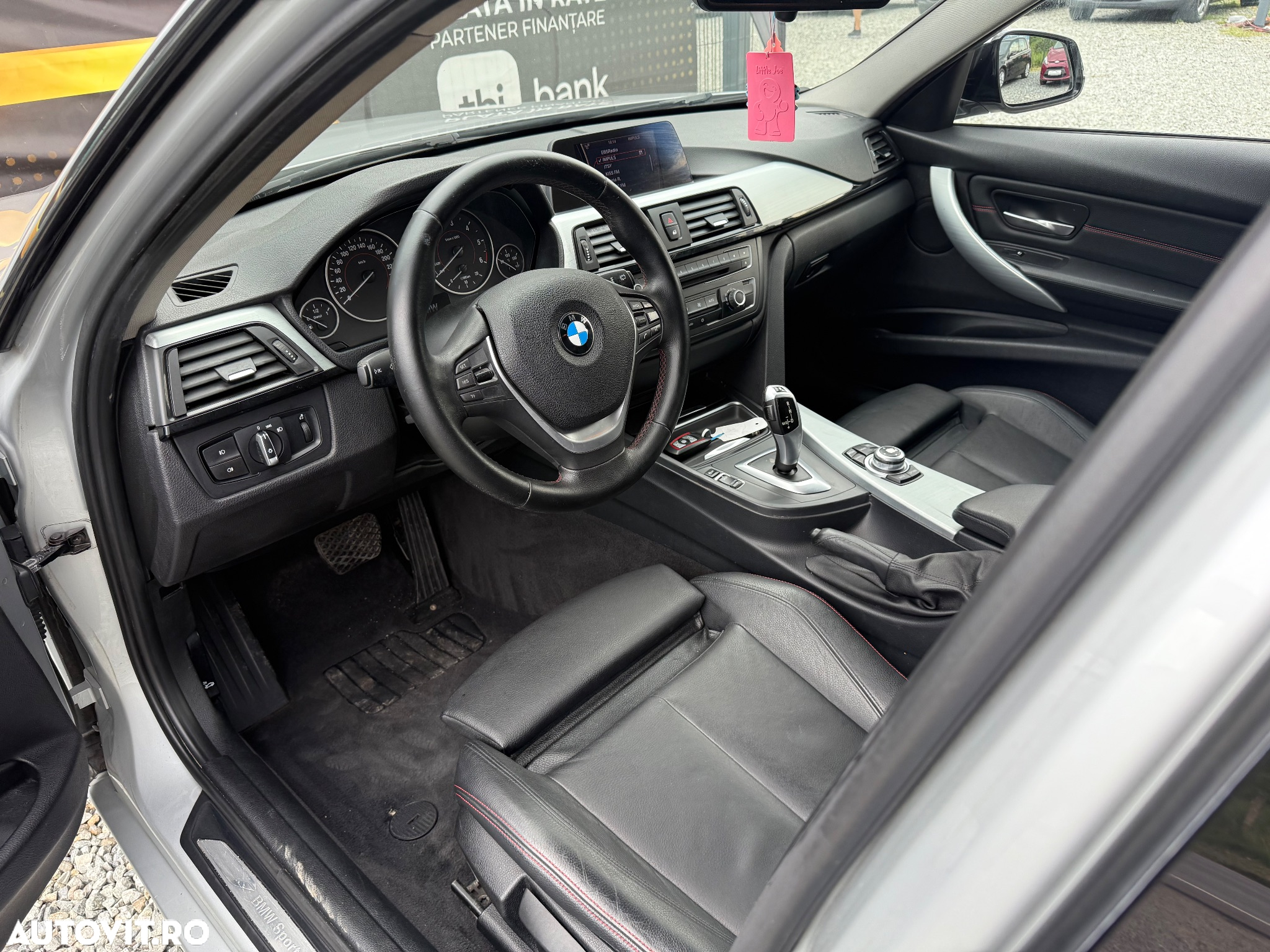 BMW Seria 3 320d Aut. - 8