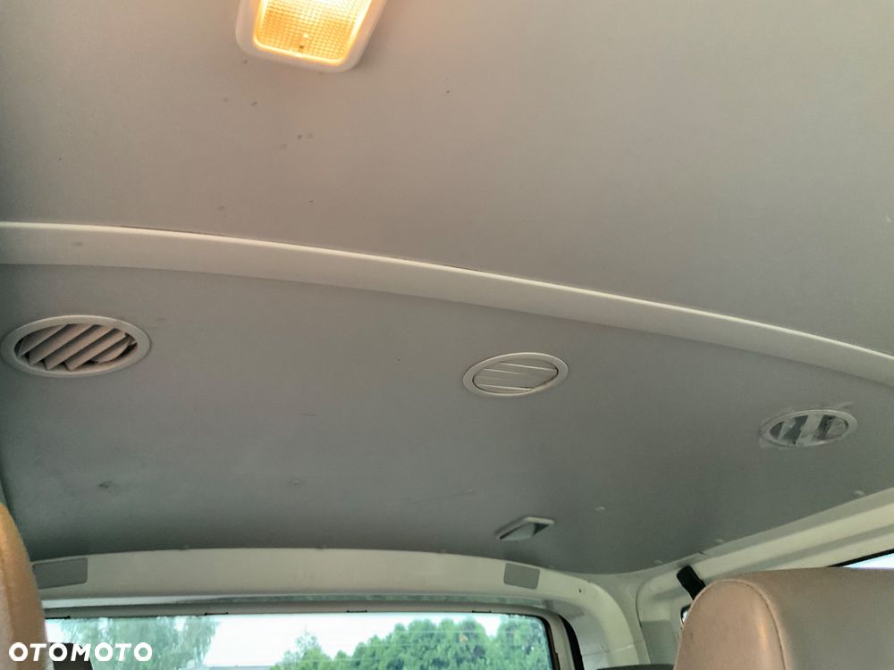 Volkswagen Transporter - 18