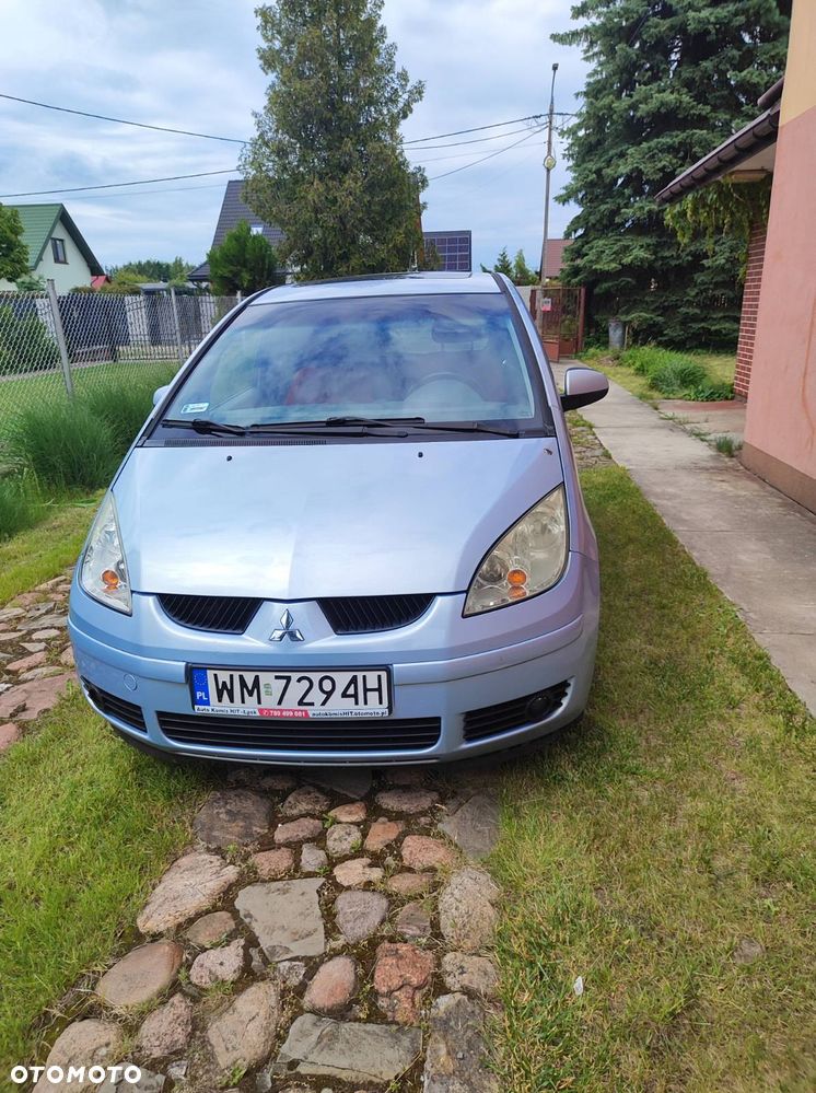 Mitsubishi Colt 1.5 Invite - 19