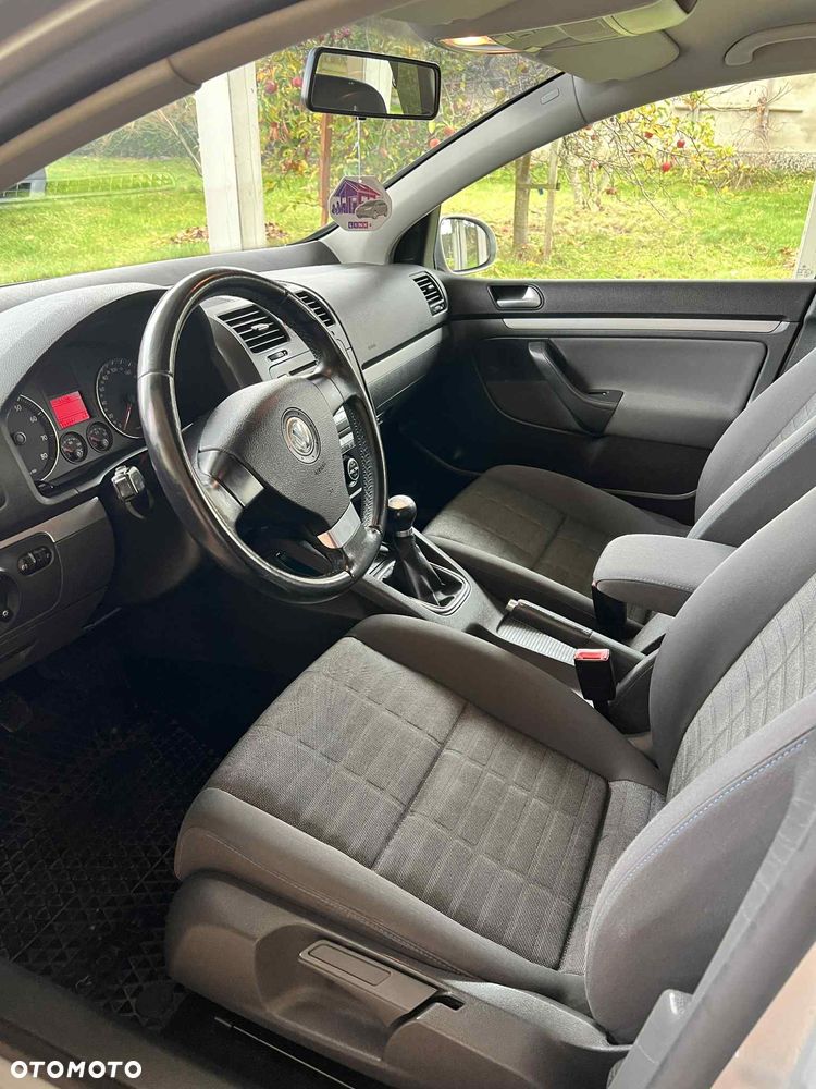 Volkswagen Golf V 1.6 Comfortline - 14