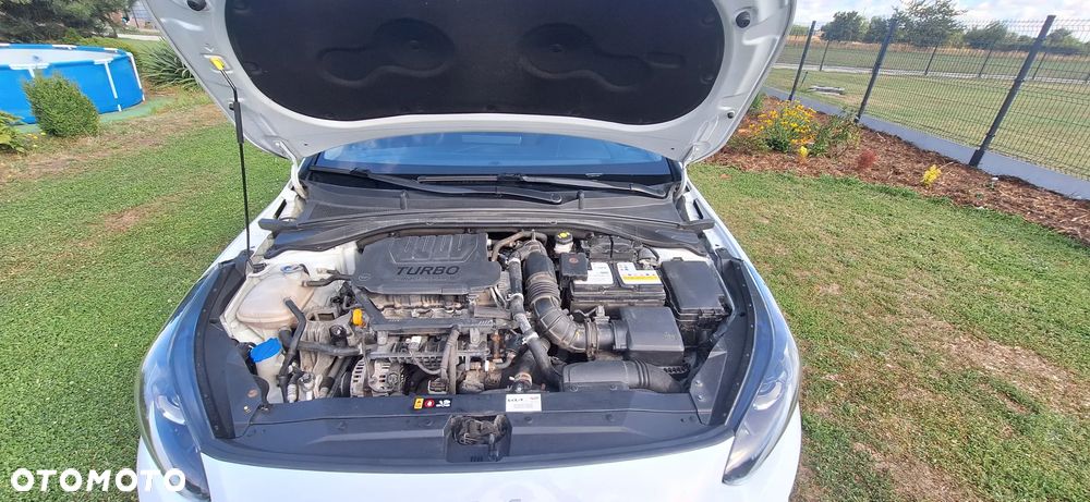 Kia Ceed 1.5 T-GDI M - 20