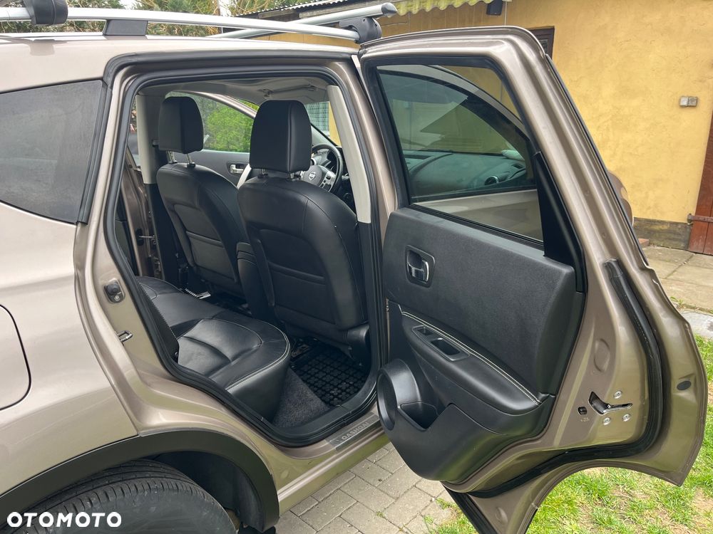 Nissan Qashqai 1.6 dCi 4 x 4 DPF Start/Stop 360 - 9