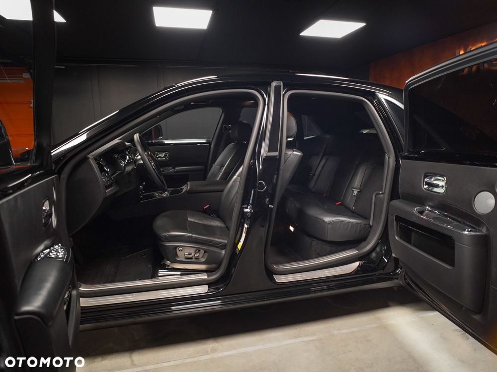 Rolls-Royce Ghost - 14