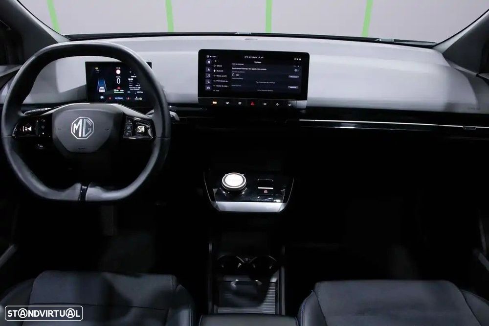 MG MG4 64 kWh Luxury - 11