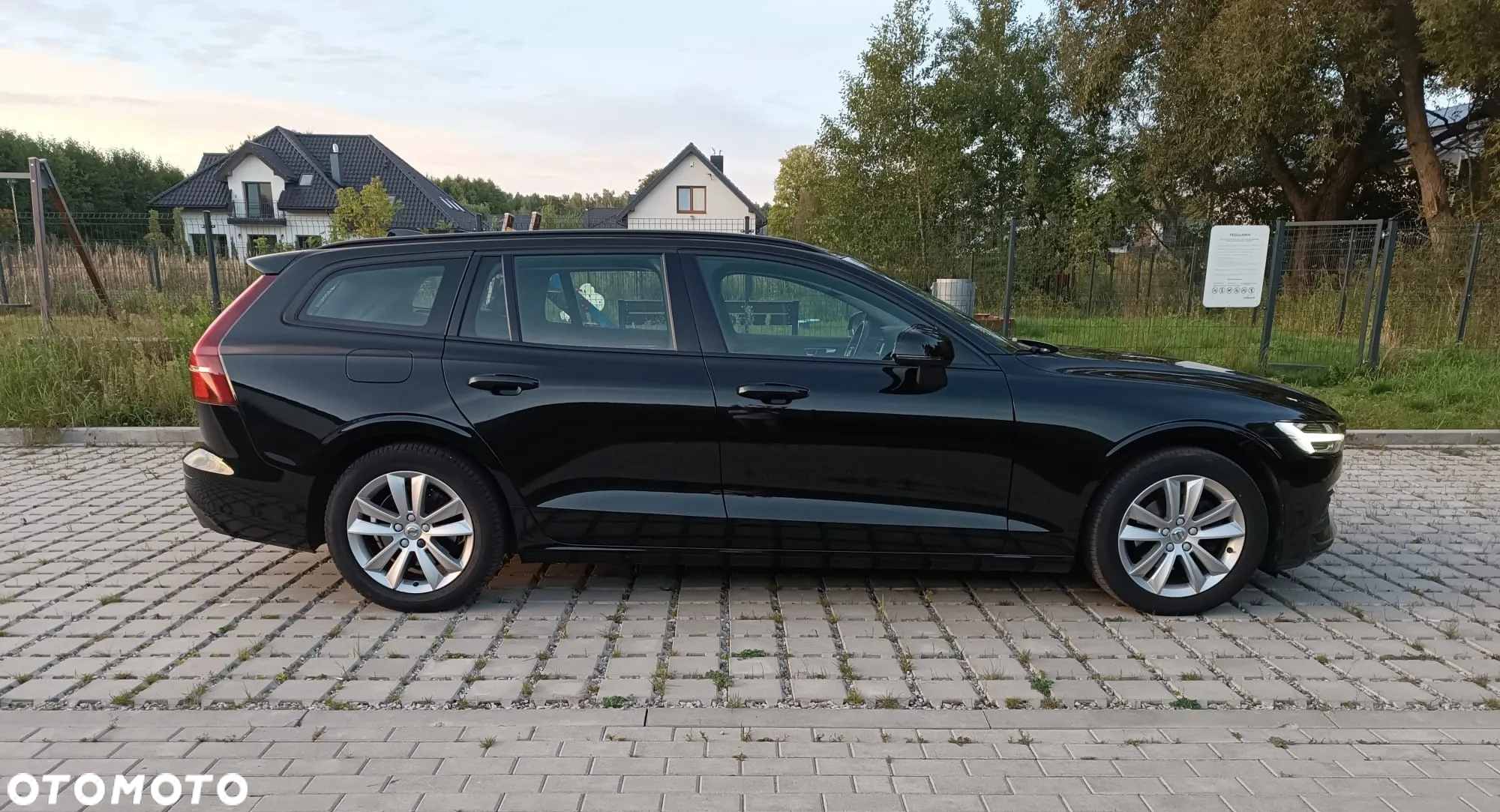 Volvo V60 D4 SCR Momentum - 9