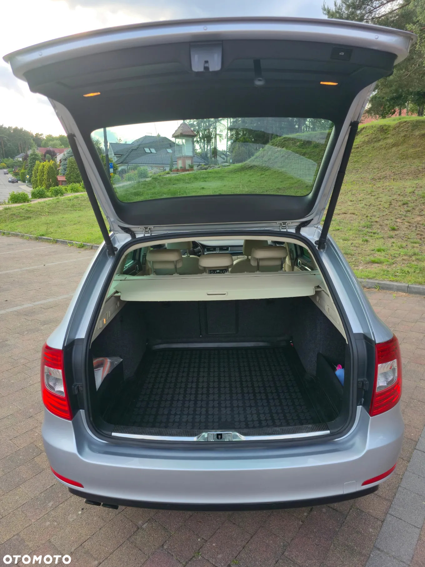 Skoda Superb 2.0 TDI 4x4 L&K DSG - 11