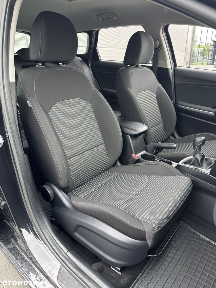 Kia Ceed 1.5 T-GDI M - 22