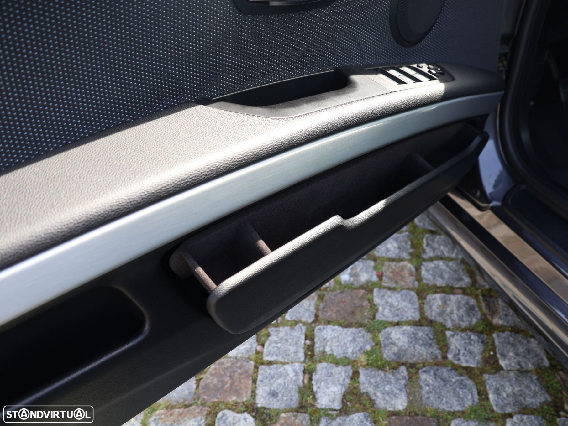 BMW 330 i - 36