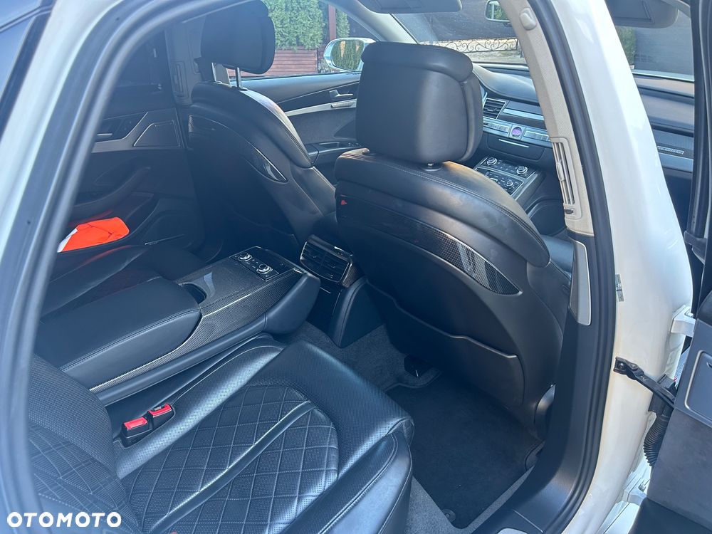 Audi S8 Plus 4.0 TFSI Quattro - 26