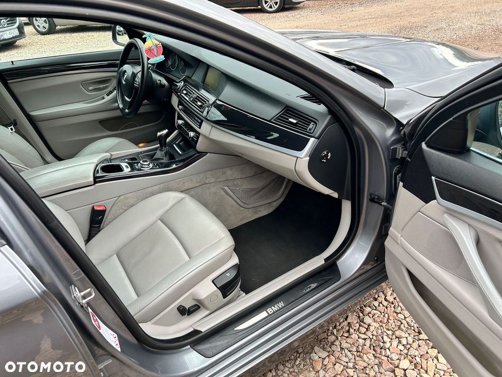 BMW Seria 5 520d - 15
