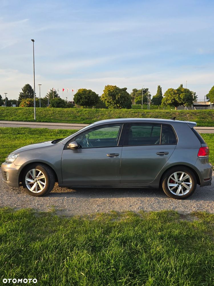 Volkswagen Golf 2.0 TSI GTI DSG - 2