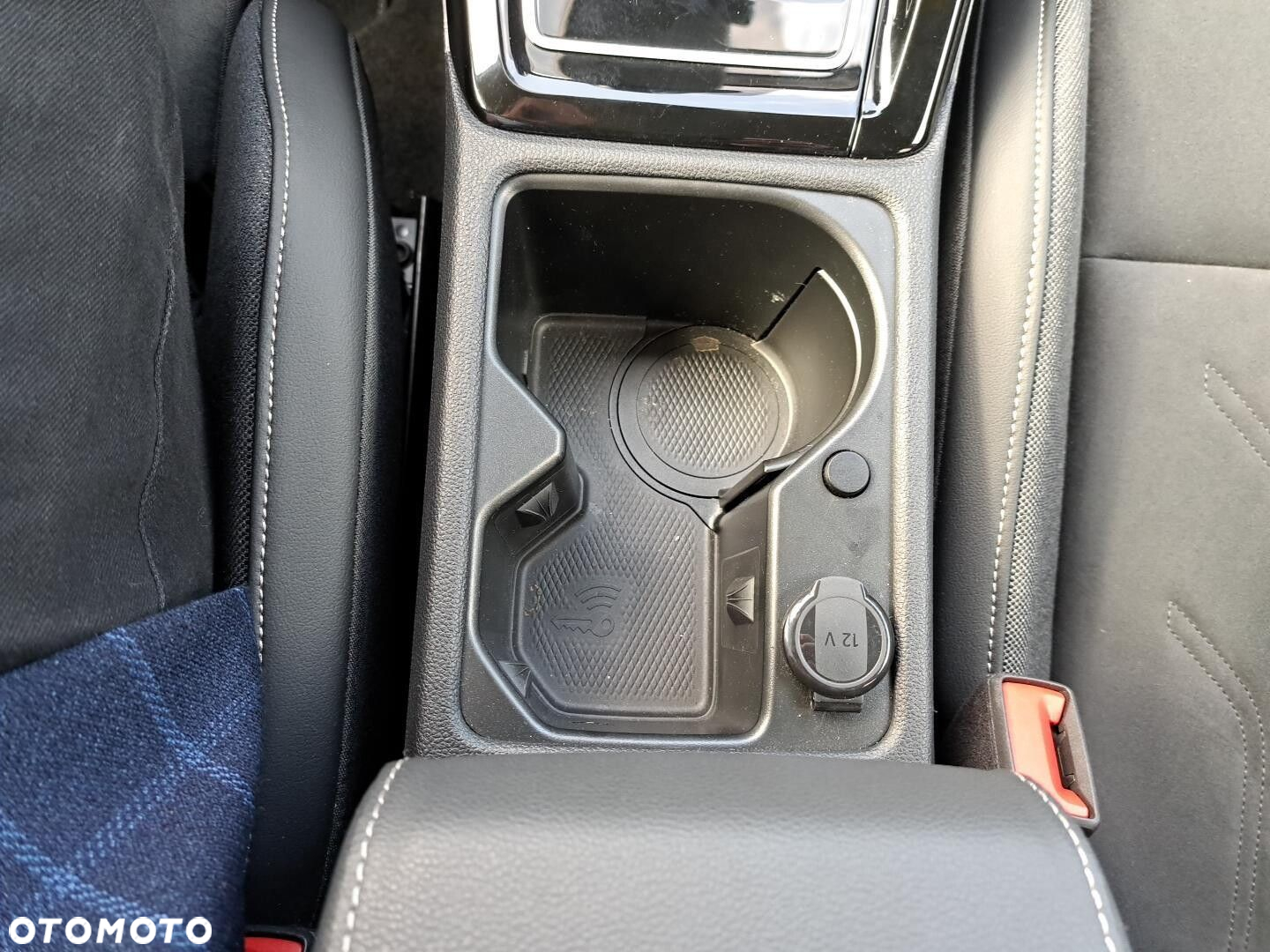Volkswagen Golf - 29