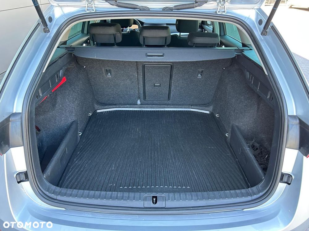 Skoda Octavia 2.0 TSI 4x4 Style DSG - 10