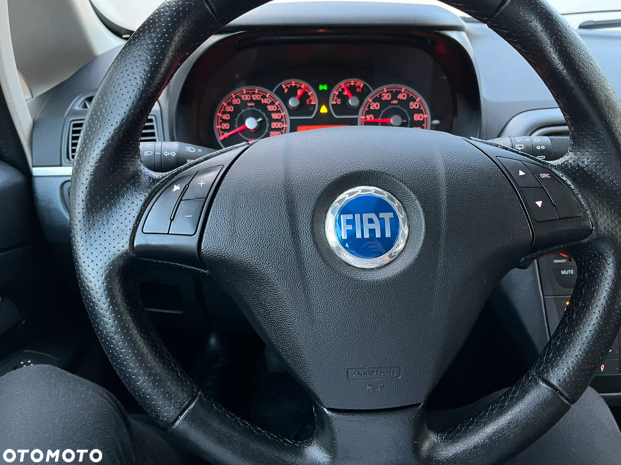 Fiat Grande Punto 1.4 16V Emotion - 18