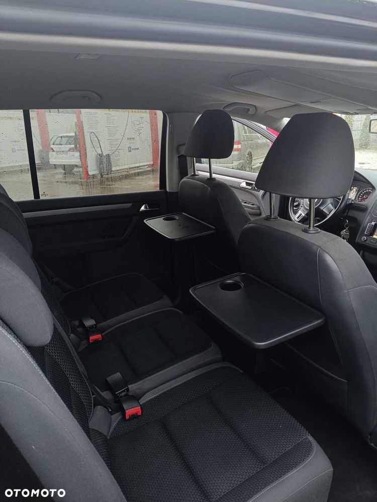 Volkswagen Touran 1.6 TDI DPF BlueMotion Technology Comfortline - 14