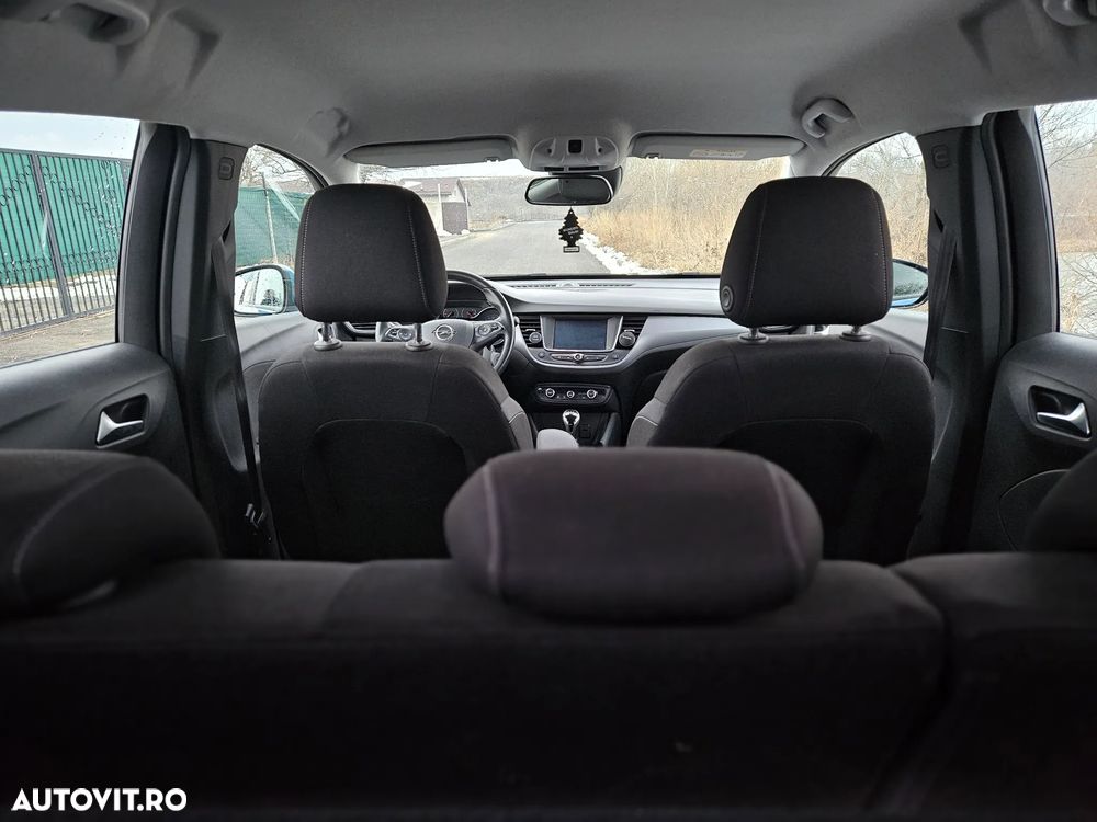 Opel Crossland - 8