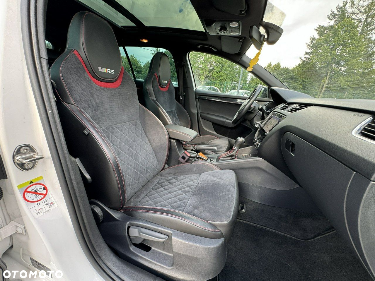 Skoda Octavia Combi 2.0 TDI DSG RS - 35
