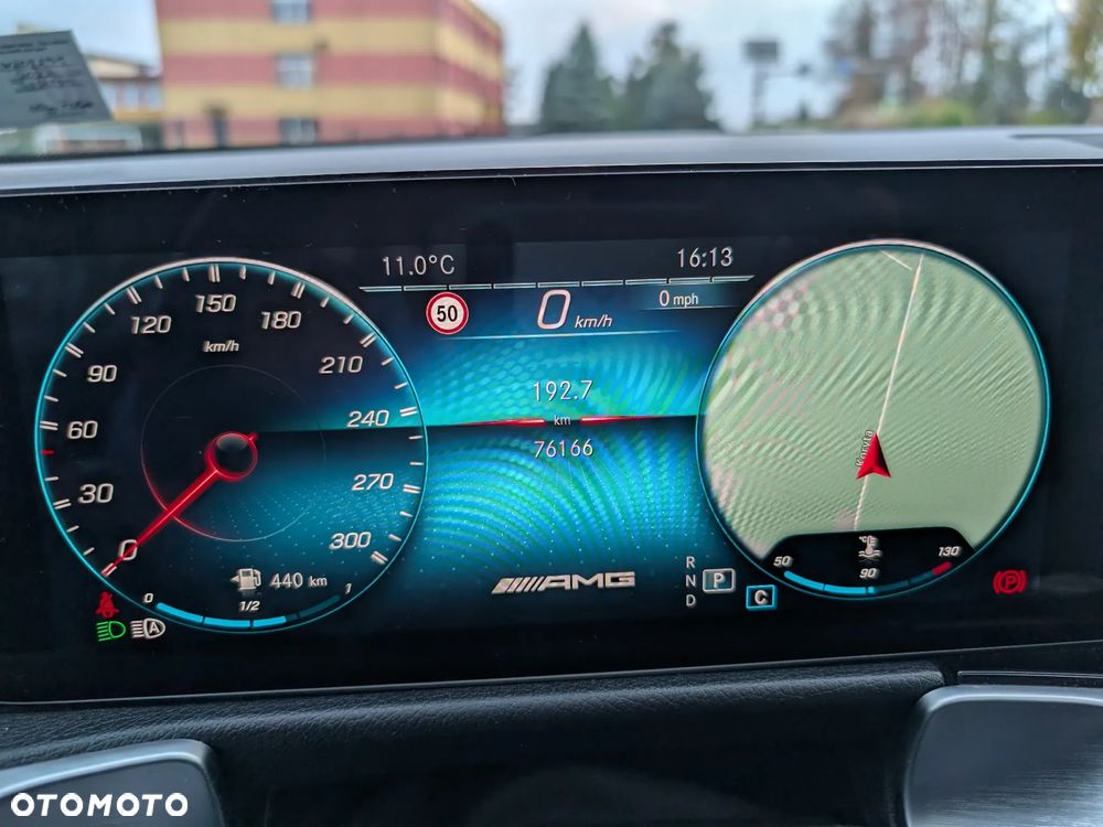 Mercedes-Benz GLB - 18