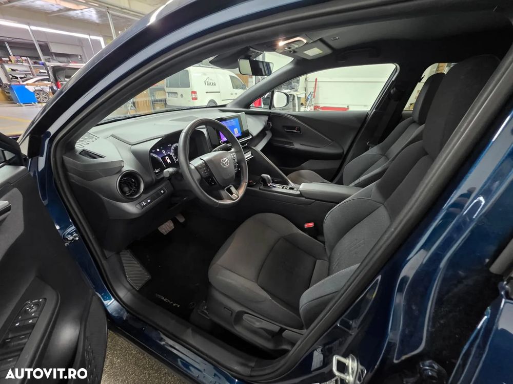 Toyota C-HR 2.0 HEV 197 CP 4x2 CVT Dynamic - 9
