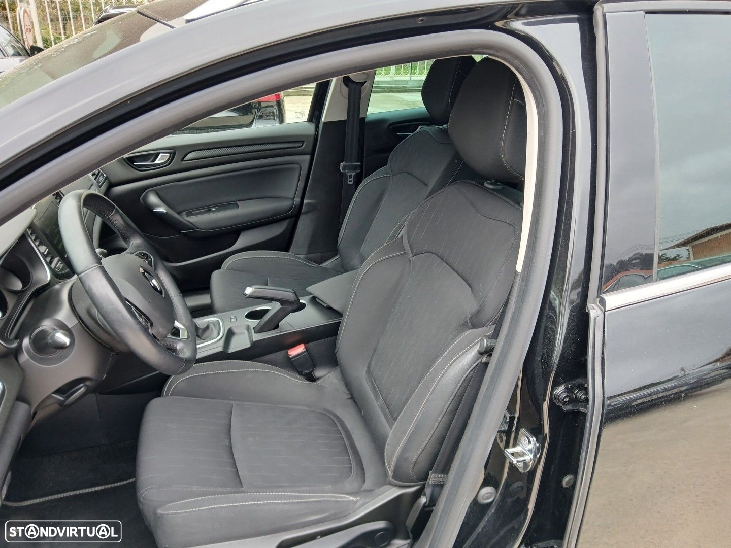 Renault Mégane 1.5 Blue dCi Limited - 17