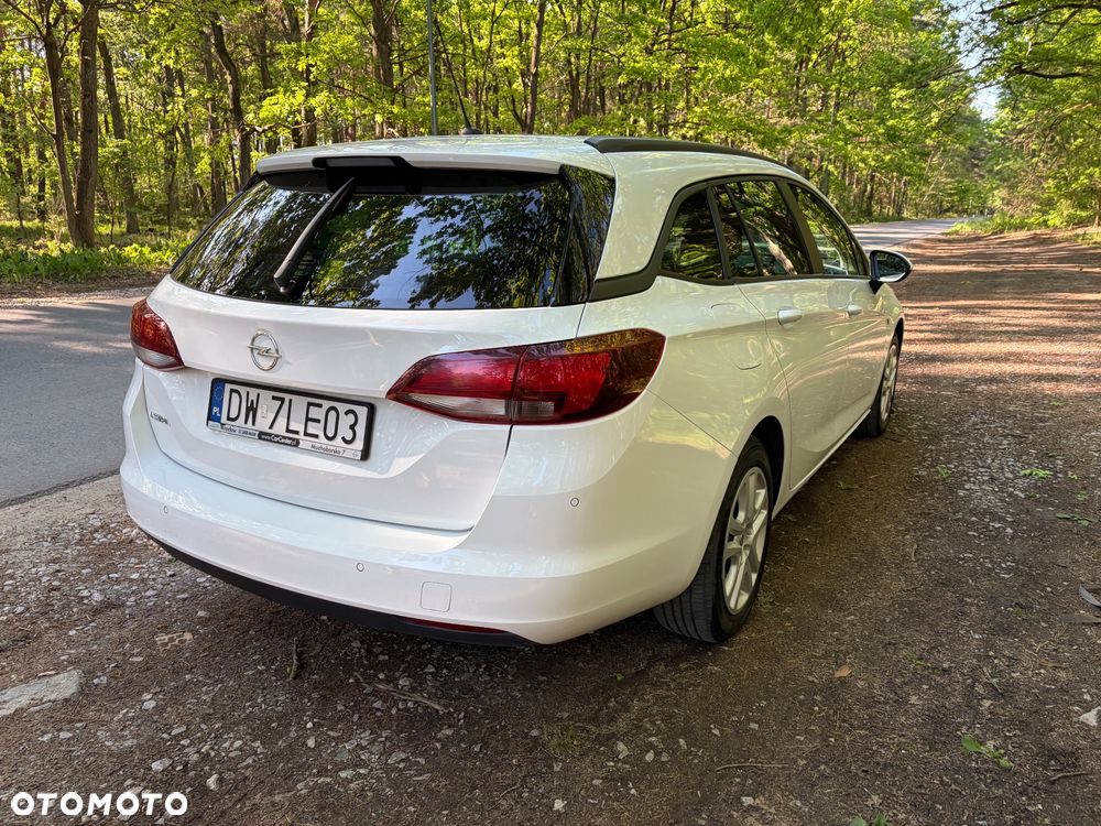 Opel Astra 1.2 T Edition S&S - 12
