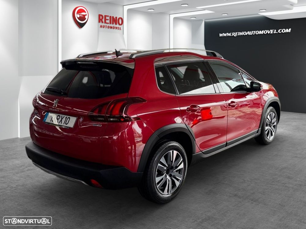 Peugeot 2008 1.2 VTi Allure - 4