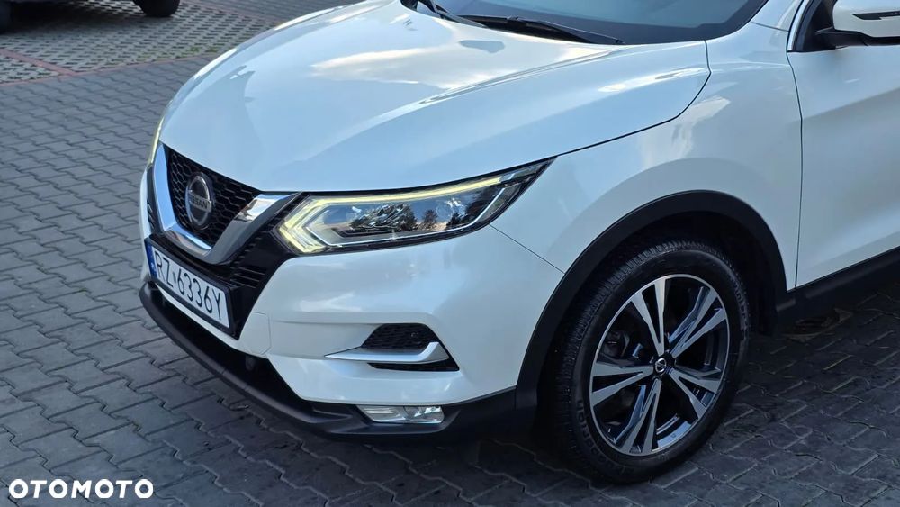 Nissan Qashqai 1.3 DIG-T N-Connecta DCT - 10