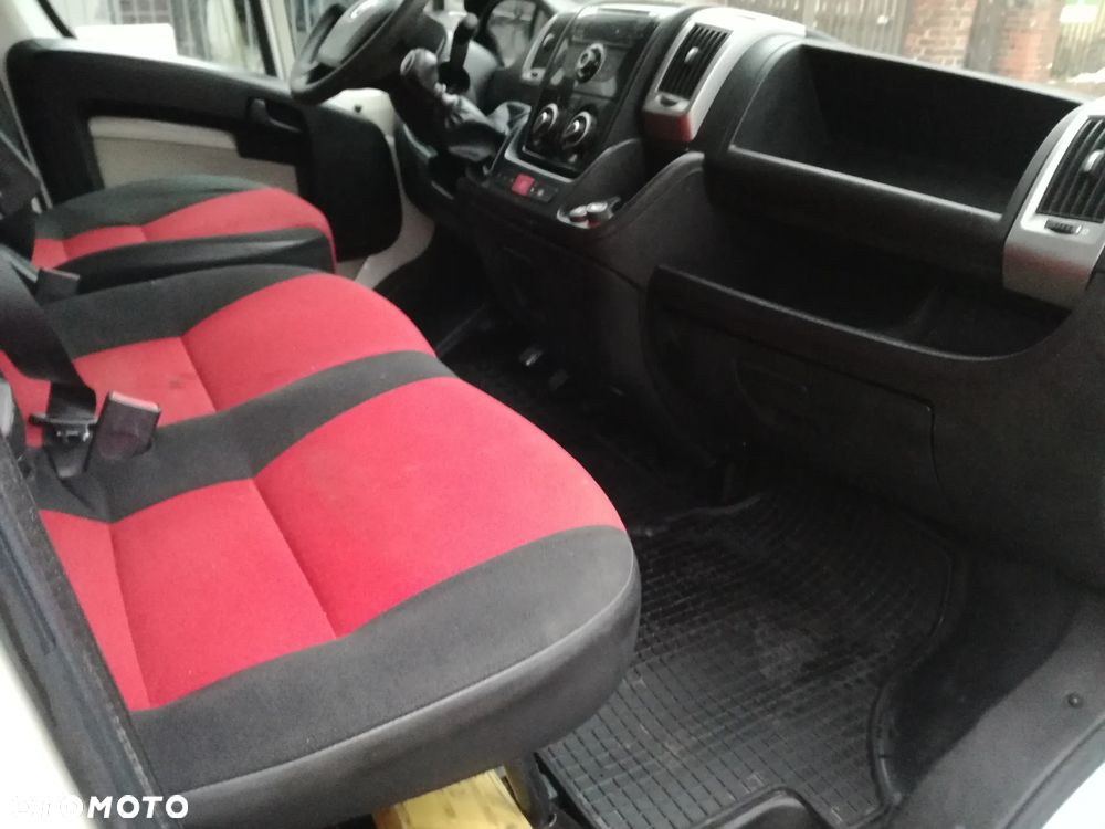 Fiat DUCATO MAXI 2,3 MultiJet ( 150 KM ) 2012r Klimatyzacja , Tempomat, Hak, FA-VAT 23%, Czujniki , Zadbany - 13