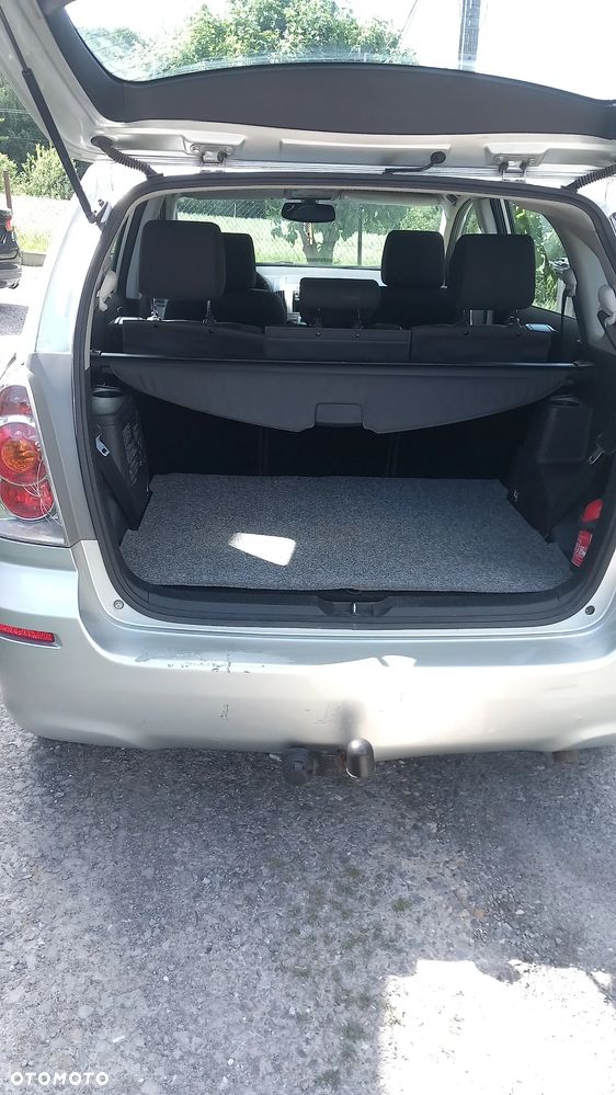 Toyota Corolla Verso 1.8 Sol + 7os - 5