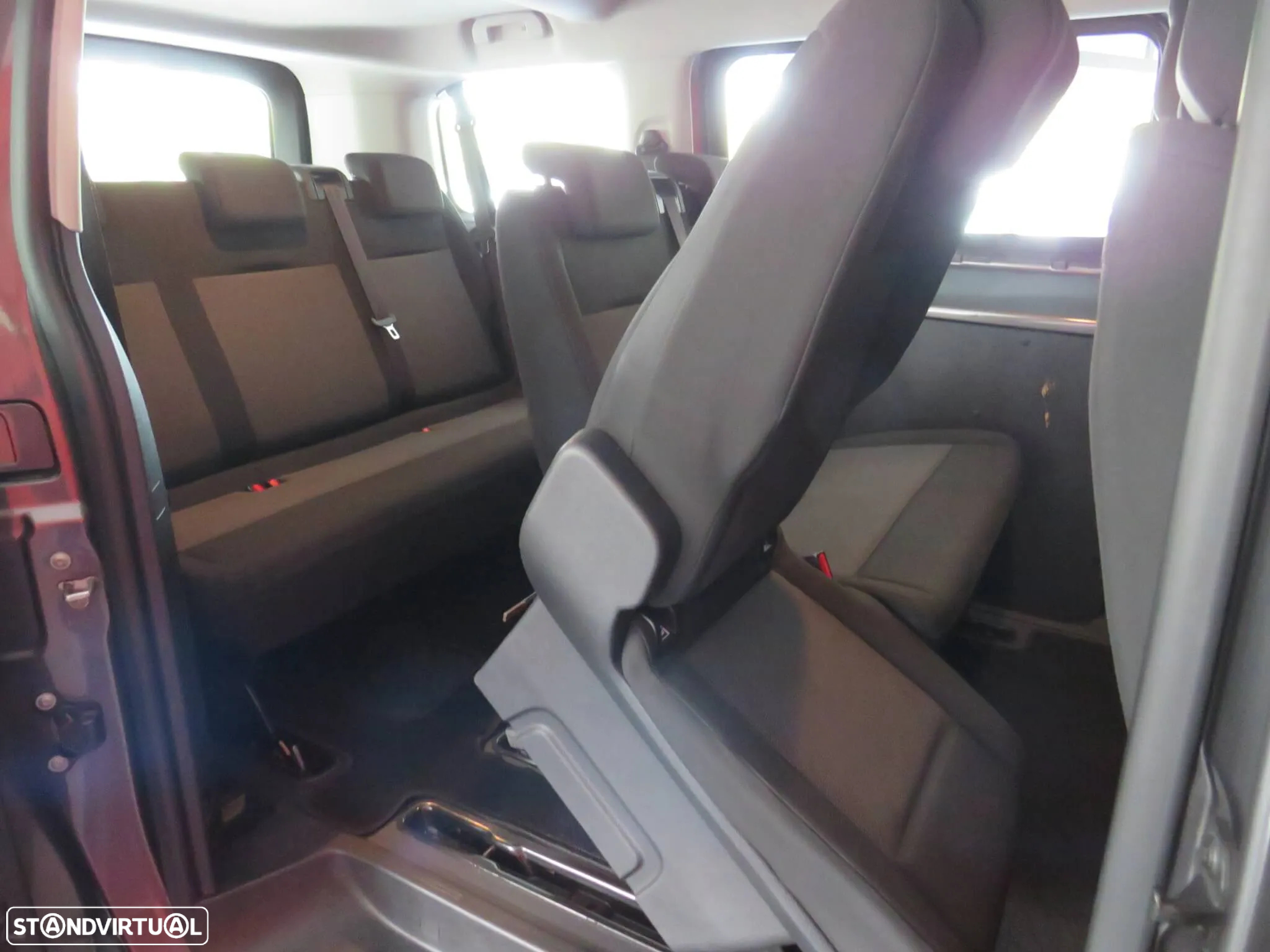 Opel Vivaro 1.5 CDTi L2H1 Essentia Inc - 16