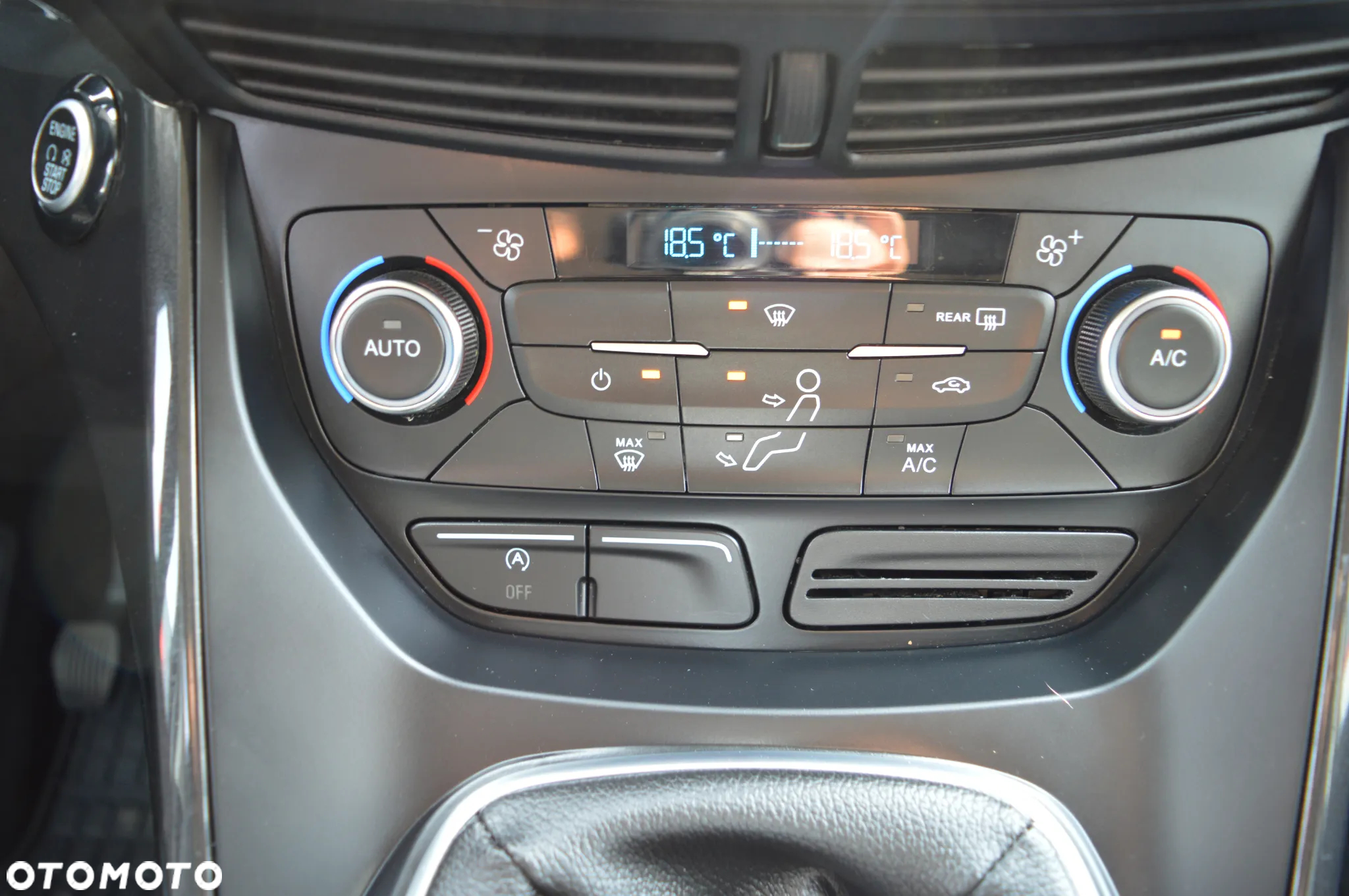 Ford Kuga 1.5 EcoBoost 2x4 Titanium - 17