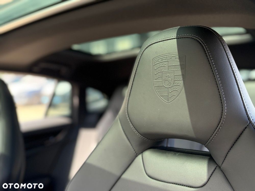 Porsche Panamera - 17