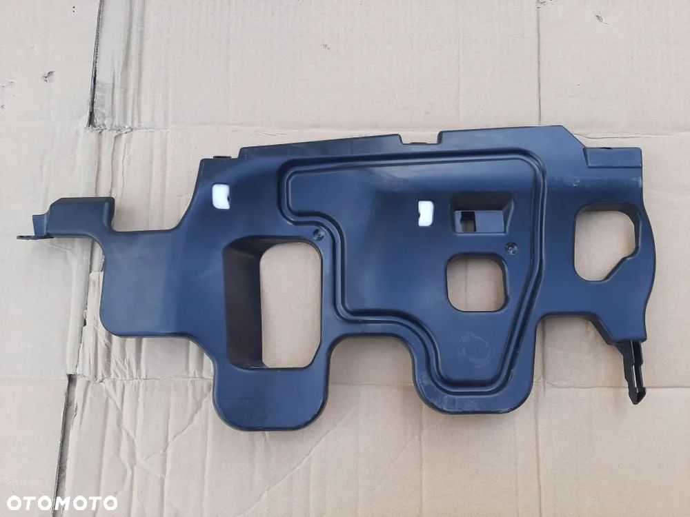 OSŁONA PLASTIK KRATKA MASKOWNICA TOYOTA CHR 2021R - 22