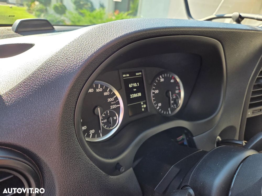 Mercedes-Benz Vito - 5