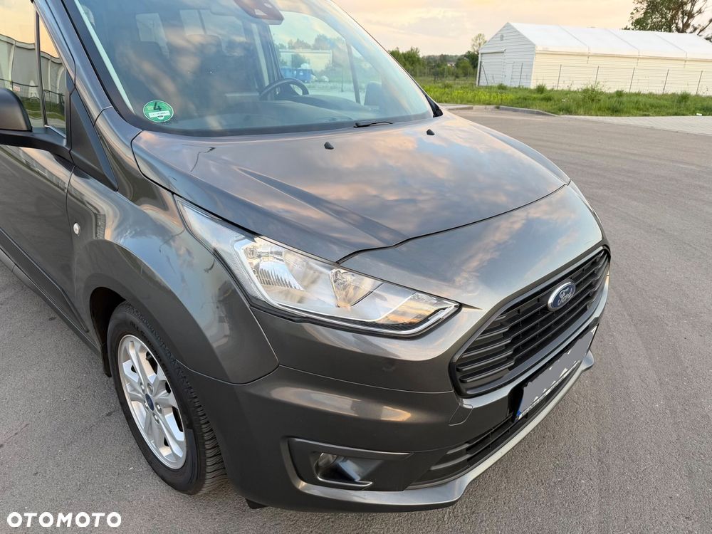 Ford Tourneo Connect Grand - 26