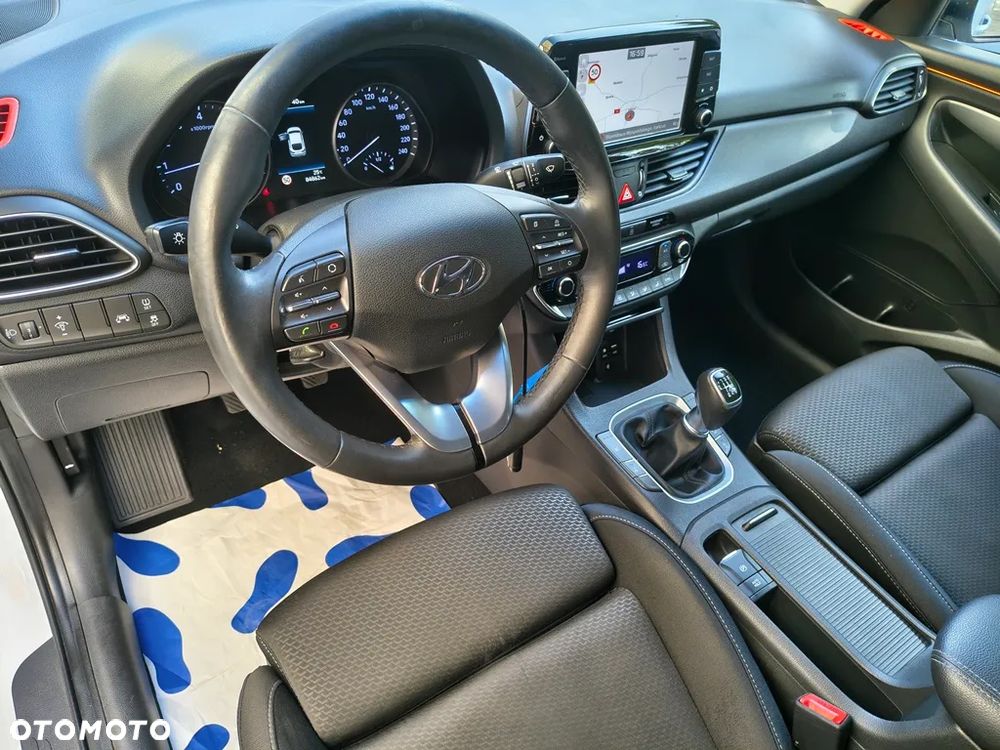Hyundai i30 1.4 T-GDI Style - 17