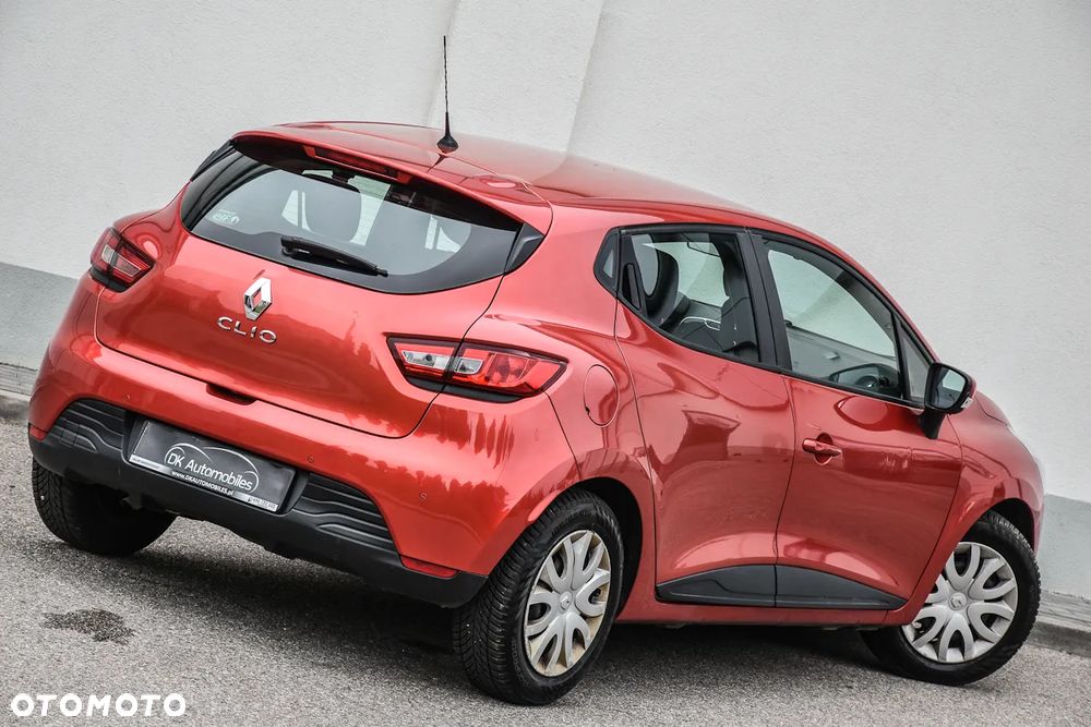 Renault Clio 1.2 16V Limited EU6 - 8