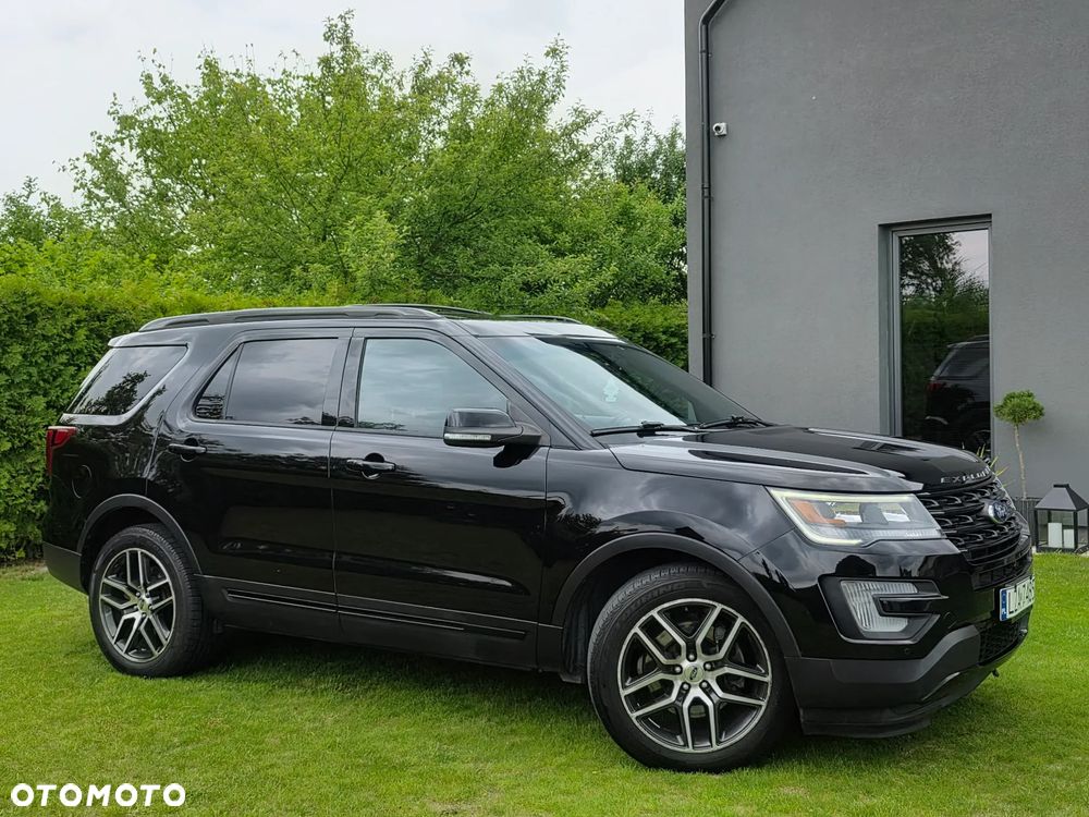 Ford Explorer - 16