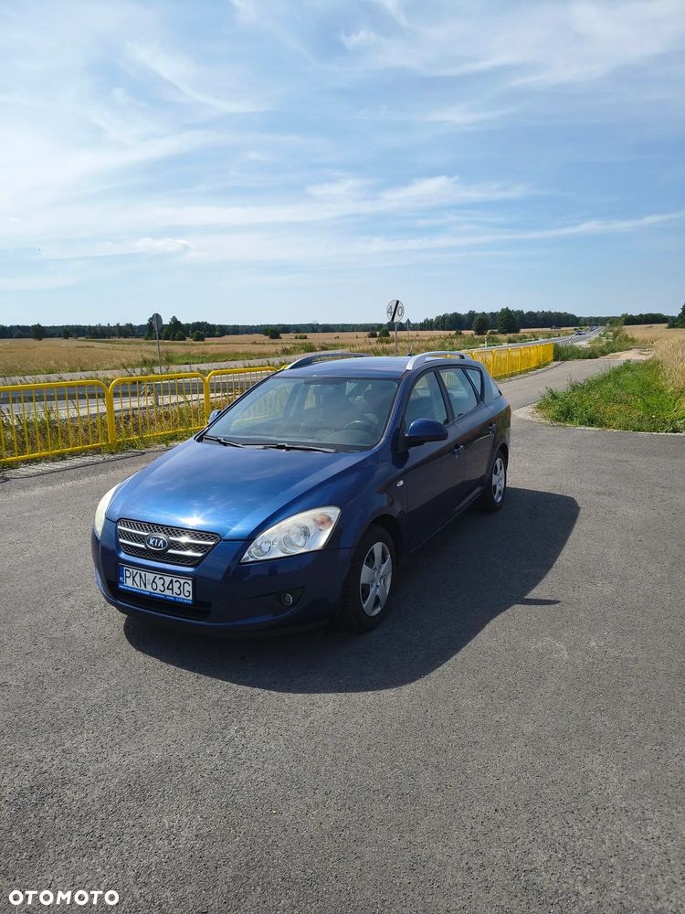 Kia Ceed 1.6 Crdi Comfort + - 3